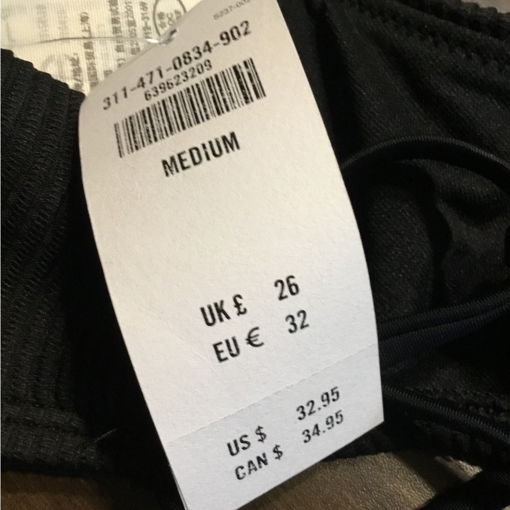 NWT Hollister Ribbed Ruffle Bikini Top - Picture 5 of 5